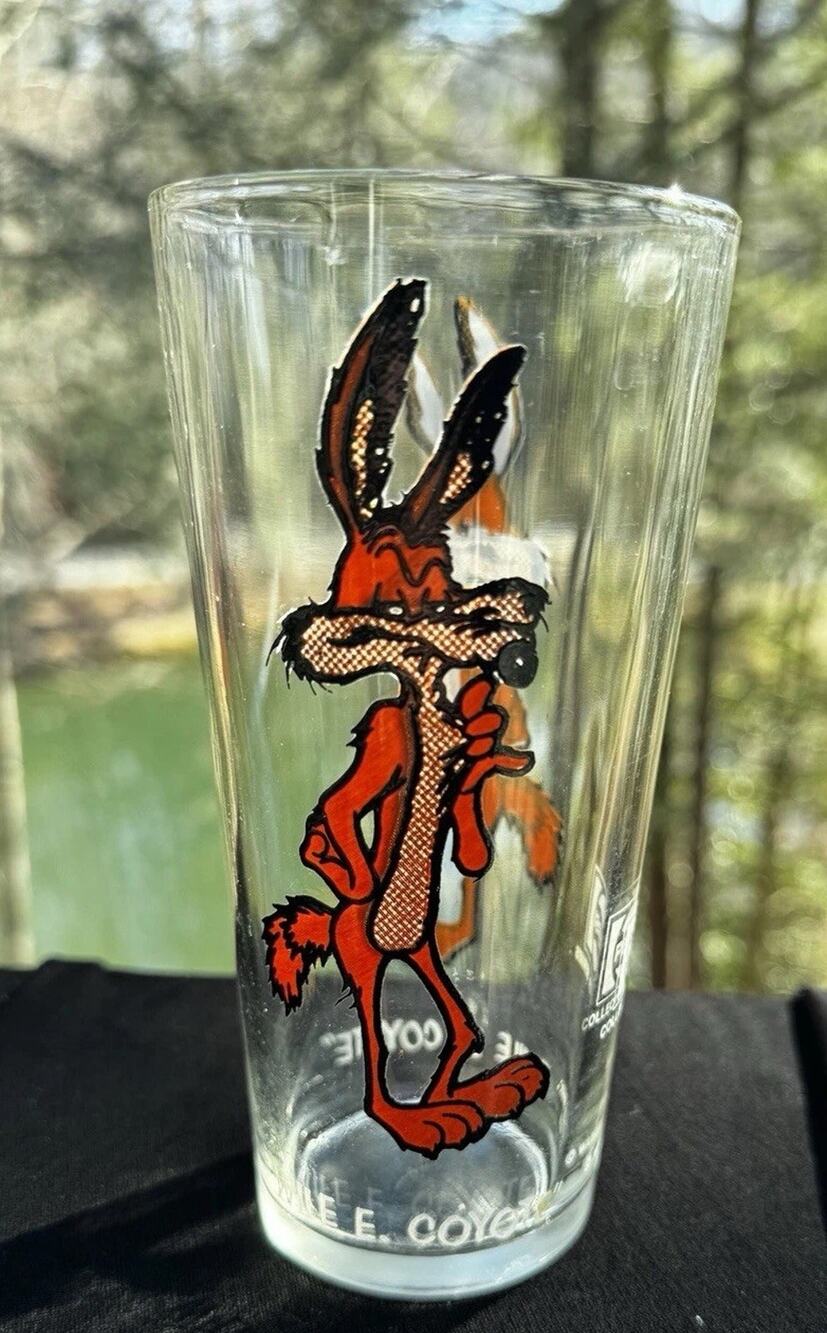 Vtg 1973 Pepsi Collector’s Series Wile E. Coyote Drinking Glass Warner Bros. A16